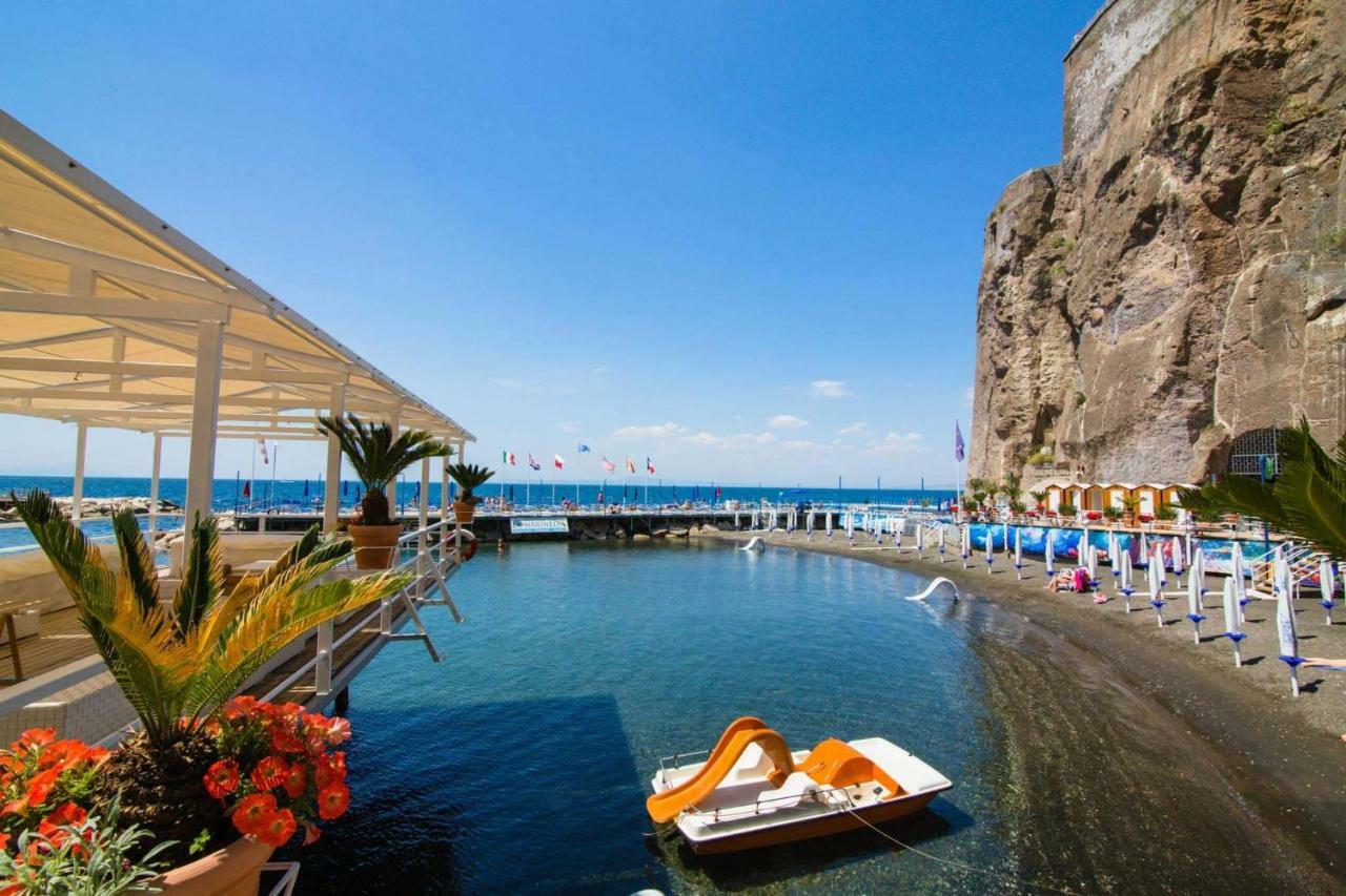 Casa Pozzillo Villa ซานตาเญลโล ภายนอก รูปภาพ